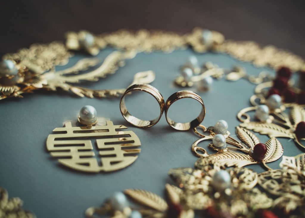 are pawn shops a reliable place to buy jewelry