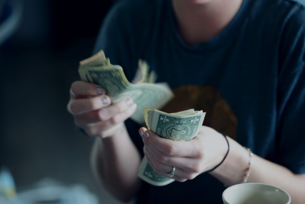 do pawn shops give cash